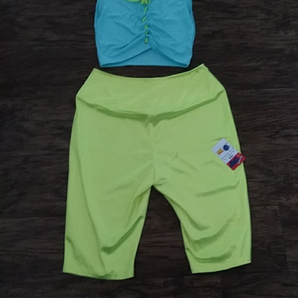 Top in botter short for the summer
